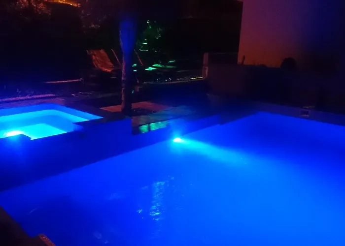 Luxury Villa Ocean Views Heated Pool Private