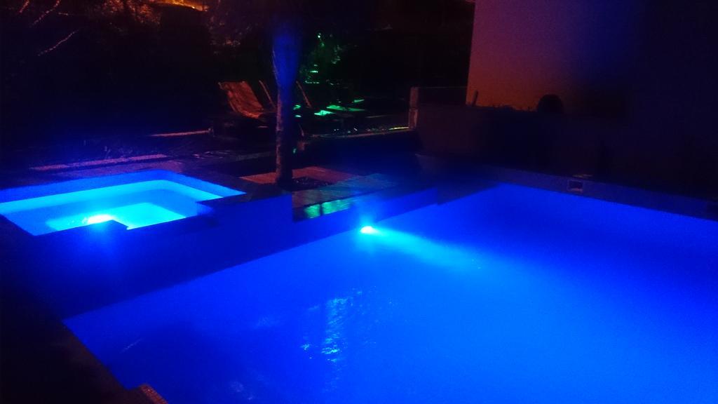 Luxury Ocean Views Heated Pool Private Holiday home *